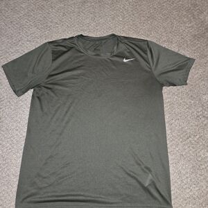 Nike Men's Green Athletic Shirt